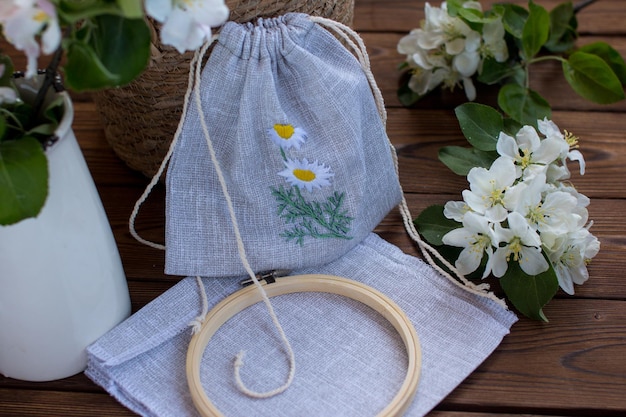 Вышитый аксессуар